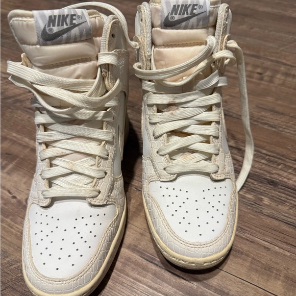Nike Dunk Sky Hi size 6 - Picture 2 of 5